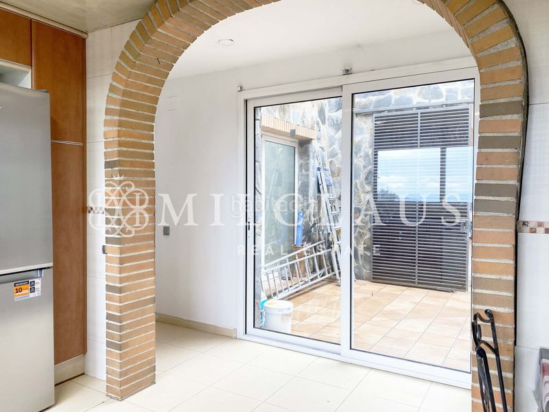 Foto 4e461ba7-ad33-43e0-a270-10619febb8a9. Xalet amb xemeneia calefacció aparcament a Mediona