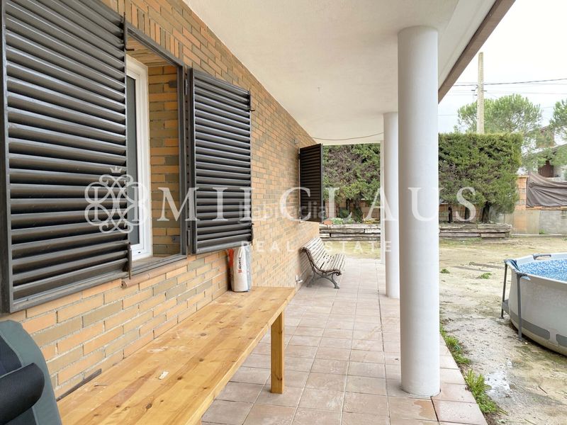 Foto 5baeb6f9-b26a-4a29-92e6-c3f337eb16c4. Xalet amb xemeneia calefacció aparcament a Mediona