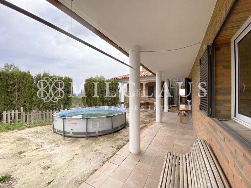 Foto 5e095e10-e0e8-4d19-8ac2-308e8e1beaef. Xalet amb xemeneia calefacció aparcament a Mediona