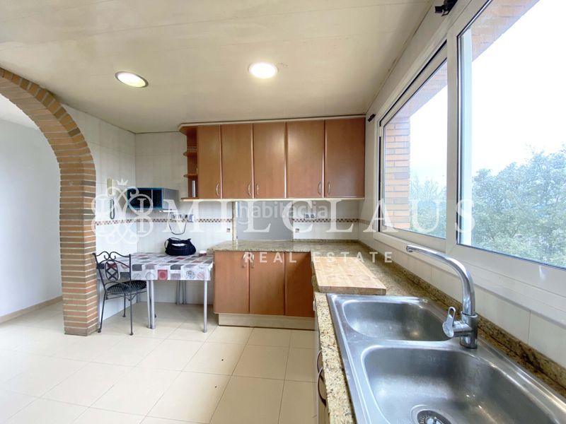 Foto 612c7e3b-2f79-4960-86b6-72358a03c821. Xalet amb xemeneia calefacció aparcament a Mediona