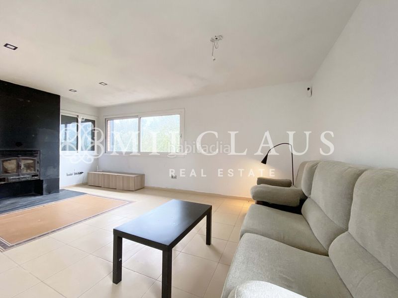 Foto 6b0966de-2452-45f5-ad62-5b65ccff7408. Xalet amb xemeneia calefacció aparcament a Mediona