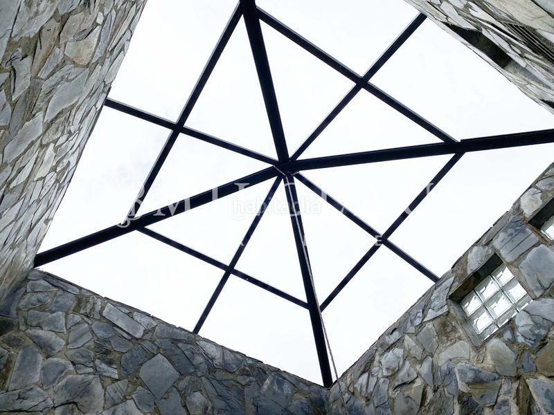 Foto 8848d9ee-f0a3-4880-a991-757b76db78e5. Xalet amb xemeneia calefacció aparcament a Mediona