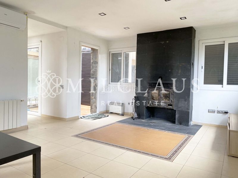 Foto 9cb62460-bfd7-4a15-887f-0d5caf660dd4. Xalet amb xemeneia calefacció aparcament a Mediona