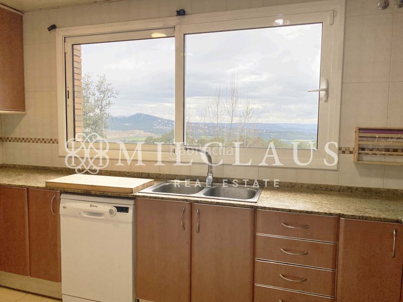 Foto a7e8172c-2747-446a-a4f5-6b74732d1798. Xalet amb xemeneia calefacció aparcament a Mediona