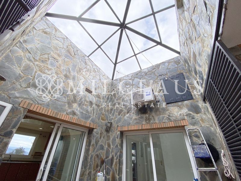 Foto bd354a9f-0ab5-46b2-86fb-0747487c8448. Xalet amb xemeneia calefacció aparcament a Mediona