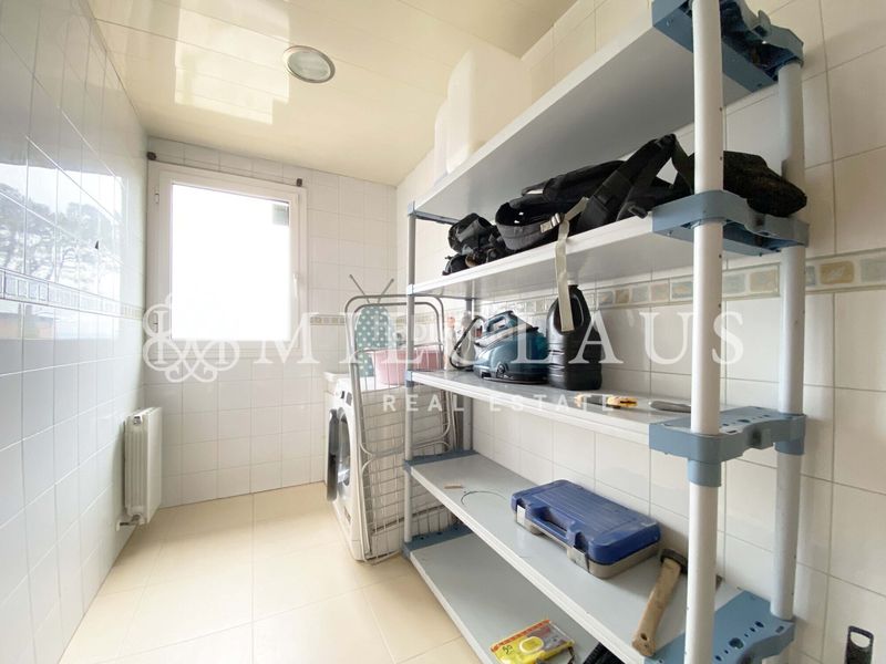 Foto c6d3000b-1e9d-4251-ad91-2dfedfcd139b. Xalet amb xemeneia calefacció aparcament a Mediona