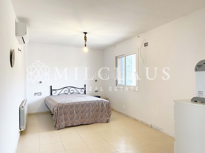 Foto db27b7e1-6c9a-4362-987e-b0ebd73b6e2a. Xalet amb xemeneia calefacció aparcament a Mediona