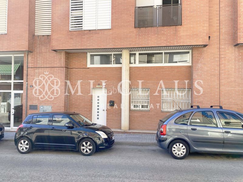 Foto 03ebff7e-4a8b-4783-ba4c-5b6b7a33db96. Pis amb calefacció aparcament a Els Merinals Sabadell