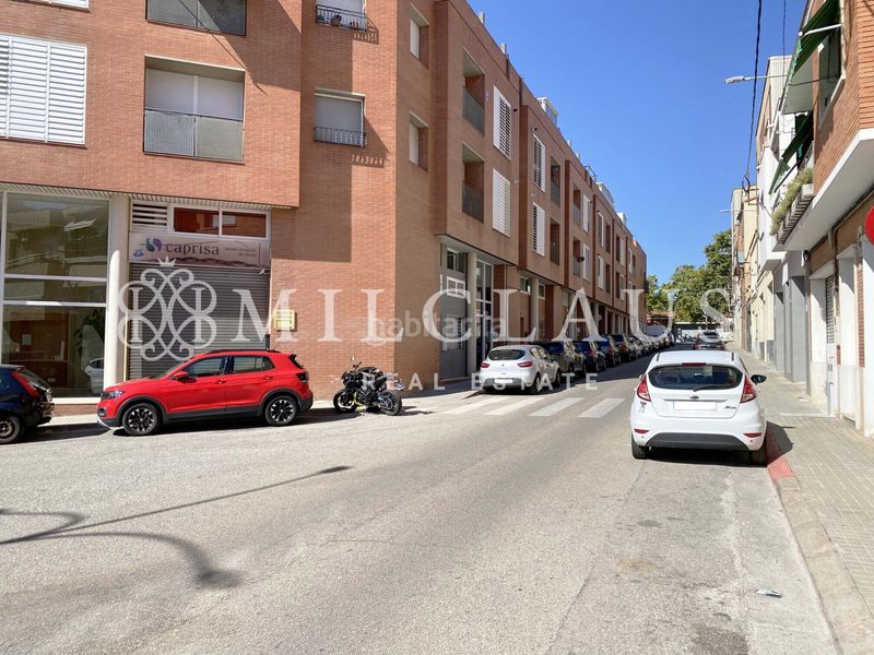 Foto 1de0eeac-3b98-481d-be4a-a60c2d62088c. Pis amb calefacció aparcament a Els Merinals Sabadell