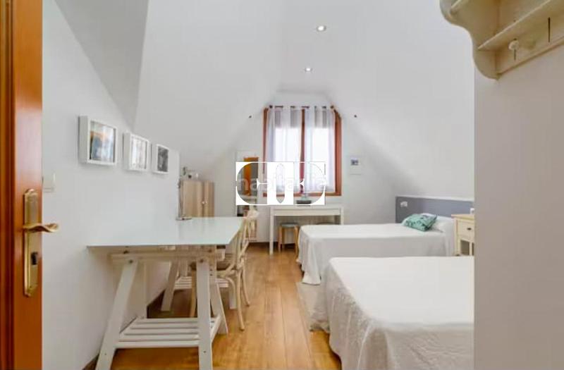 Foto 0ce81225-1f54-4e91-9564-7fd66f5b1e48. Xalet amb calefacció piscina a Moaña