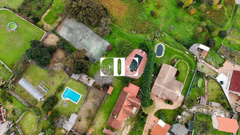 Foto 3b6c9e41-fd7b-4444-b62f-0ef0fe5c8ba7. Xalet amb calefacció piscina a Moaña