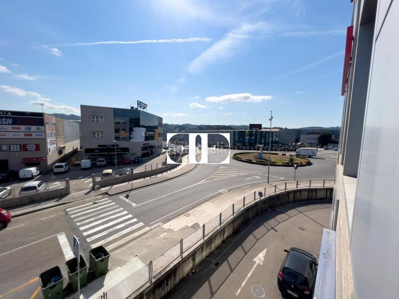 Foto e9f241b1-e9e7-46ac-a2d2-ff1d46cdd32f. Lloguer local comercial a Porriño (O)