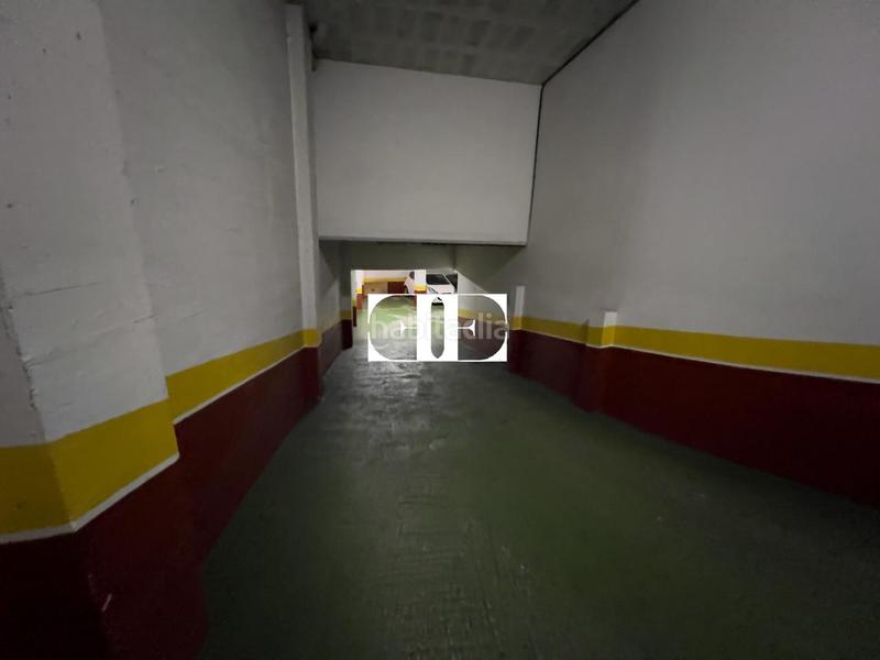 Foto 6503de89-6dc3-4f1c-b1e2-e6ebc1145932. Parking coche en O Castro Vigo