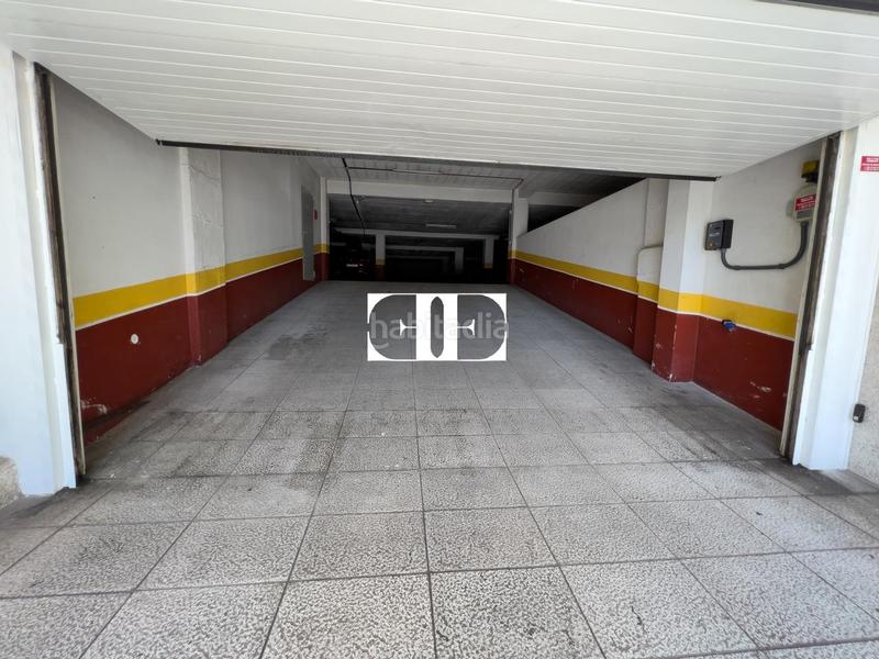 Foto 36945fd4-e64d-47f7-ab7a-f2cb050cc2c4. Autoparkplatz in O Castro Vigo