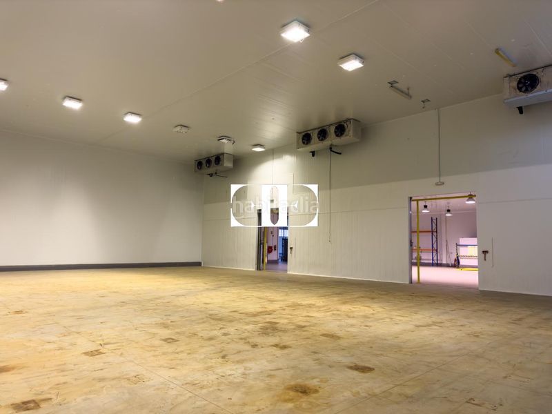 Foto 3b900f28-4378-4bf8-b229-4c9e5d097a7f. Nave industrial en Tui