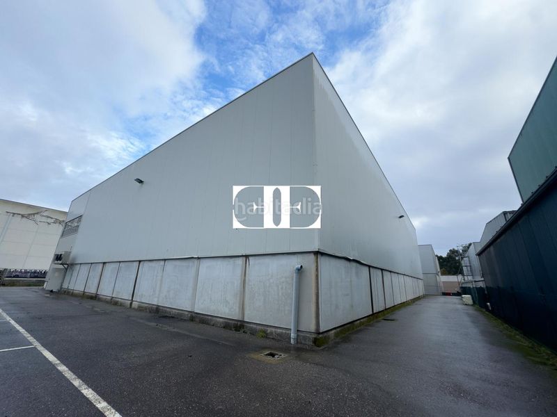 Foto 5b74afdc-9c58-4559-87a2-29152bc74924. Nave industrial en Tui