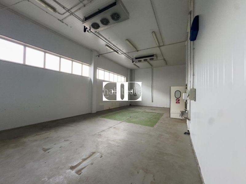 Foto 5d833cb9-2788-4fe8-a3d9-52a214b0600f. Nave industrial en Tui