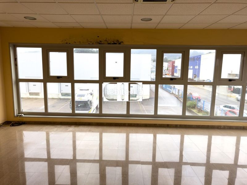 Foto 66dc9408-2513-4600-91b6-9adb8e6da2b9. Nave industrial en Tui