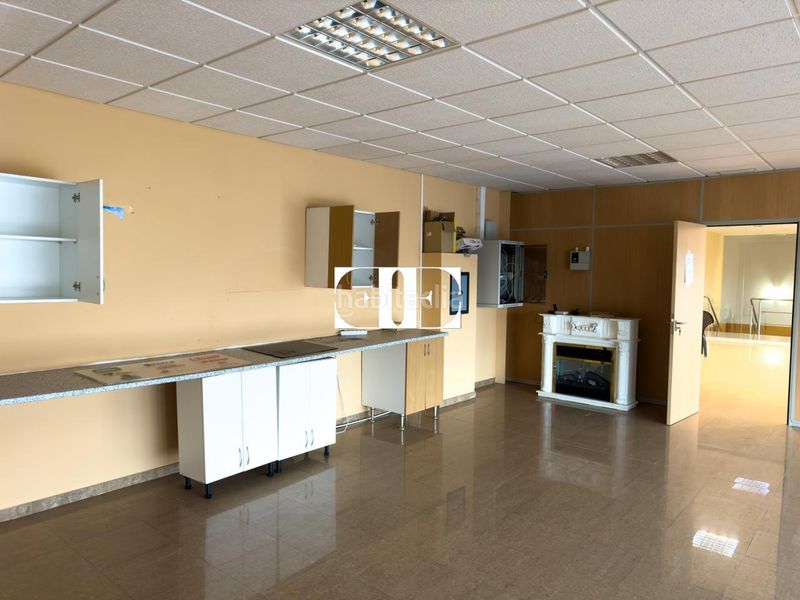 Foto 7073da6c-2f9e-4c47-91c8-bf78b0305b5a. Nave industrial en Tui