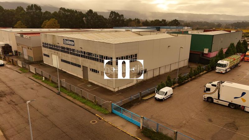 Foto 73ebce1d-2646-4892-8960-e87b9f40ae93. Nave industrial en Tui