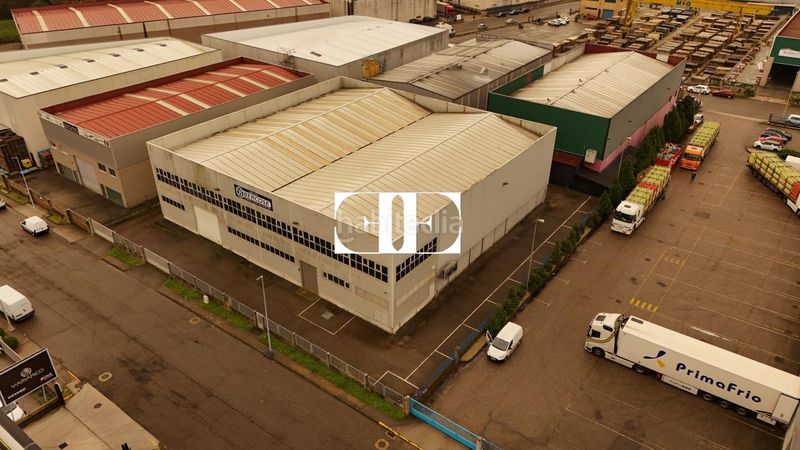 Foto b8be3afa-7420-4331-8842-bfbc0f09dba3. Nave industrial en Tui
