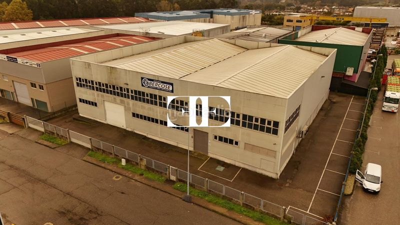 Foto bff7ba4c-0bfd-4823-9b2f-960649b0ac5f. Nave industrial en Tui