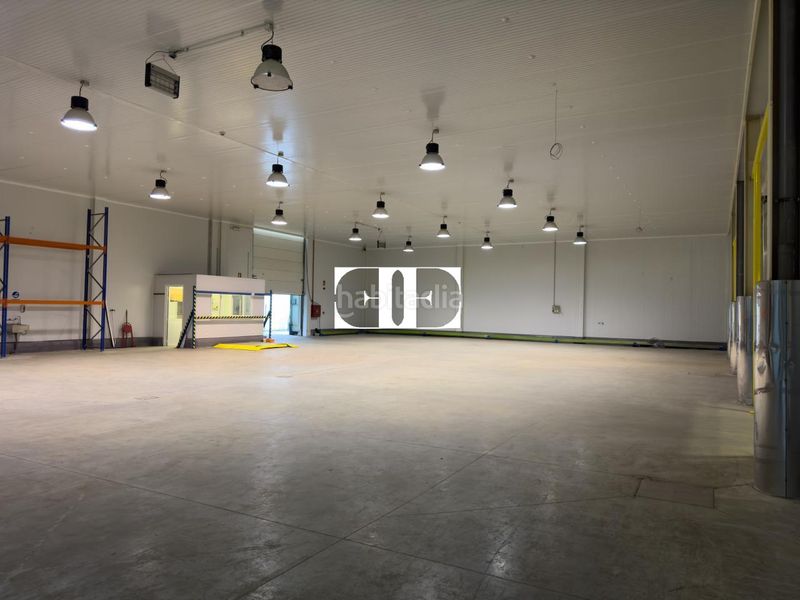 Foto c3254e64-64df-4614-8dab-7557878109e5. Nave industrial en Tui