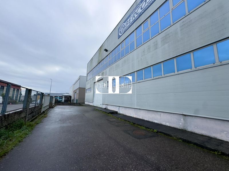 Foto e1b27f91-6e59-482a-81dc-4cb52295a0ac. Nave industrial en Tui