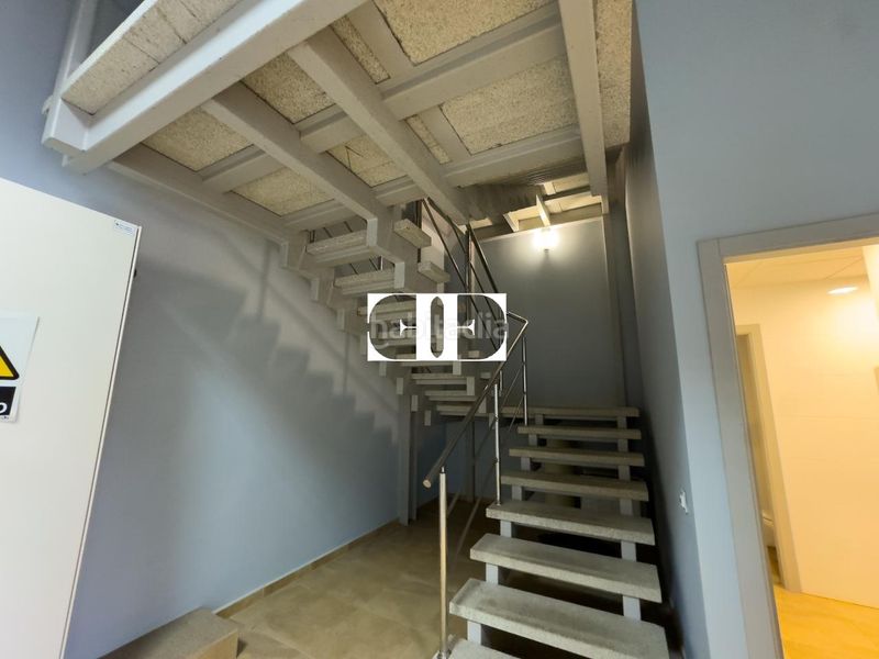 Foto f56c075c-bbbb-455e-84c0-1bddc79daef8. Nave industrial en Tui