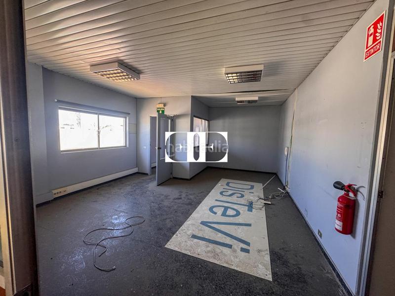 Foto 85b4dd02-bb75-4b41-b4aa-d129f2f09c3e. Miete fabrikhalle in Navia Vigo