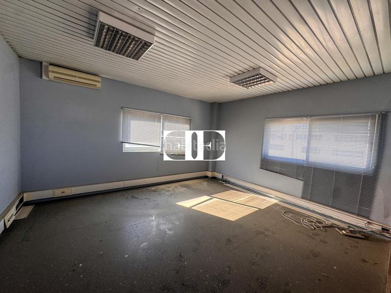 Foto a94d44c6-0e65-4f51-b426-ec49720e769b. Miete fabrikhalle in Navia Vigo