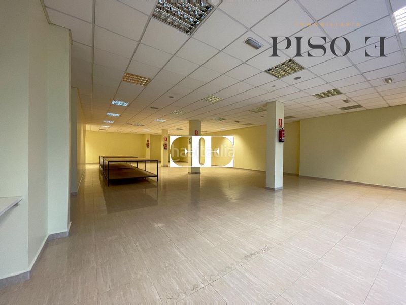 Foto 70bad701-e820-4721-9441-b63fdba4047e. Local comercial a Berbés - Peritos Vigo