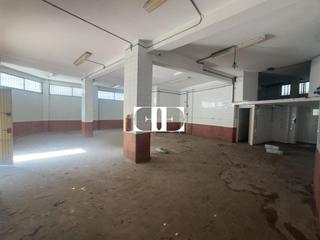 Local Comercial en Camelias - Pi y Margall