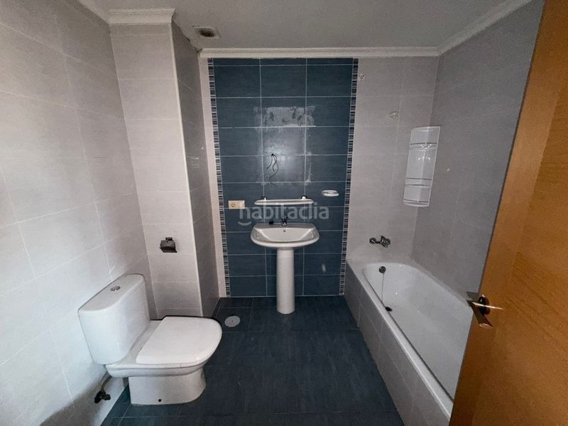 Foto 38d8684f-5888-47a0-9209-57f5b73d9e88. Casa adossada amb aparcament a Venta de Baños