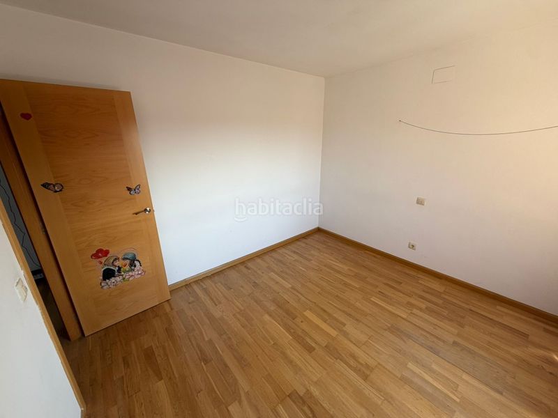 Foto 5a151605-7c13-44e8-8745-419836878c16. Casa adossada amb aparcament a Venta de Baños