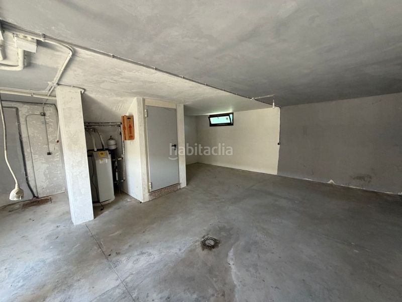Foto a83835e0-7e8b-4c9d-984c-096fff704054. Casa adossada amb aparcament a Venta de Baños