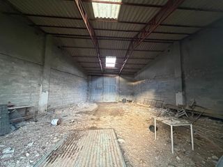 Nau industrial  Calle deportes. Nave industrial en campaspero