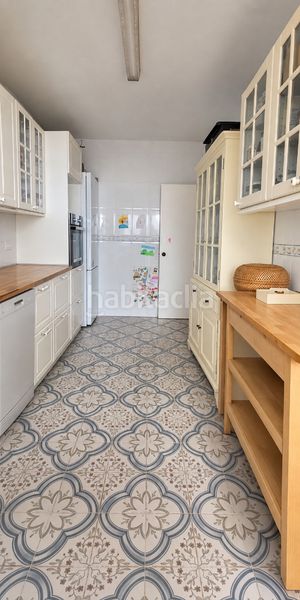 Foto 31fa9259-379f-4dce-99b1-4875bef121f7. Casa adossada a Lagos