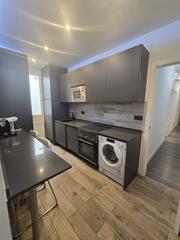 Flat  Calle de fuencarral. Precioso piso exterior , recien reformando, amueblado,  todo a e