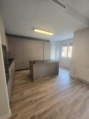 Appartement  Calle de donoso cortés. Precioso piso exterior, recien reformando , todo nuevo a estrena