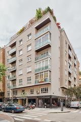 Appartement  Calle de fernán gonzález. Precioso piso exterior , recien reformando, amueblado, todo a es