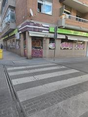 Local Comercial en Calle de Bocángel