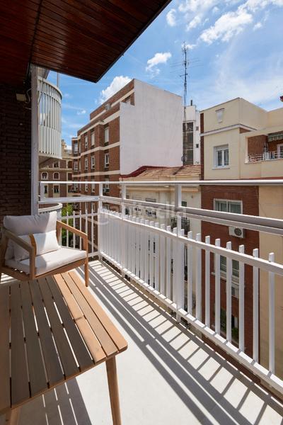 Foto 5a8667fd-f3b1-47c8-b060-d6e8ce811fd7. Etagenwohnung mit heizung parking in Goya Madrid