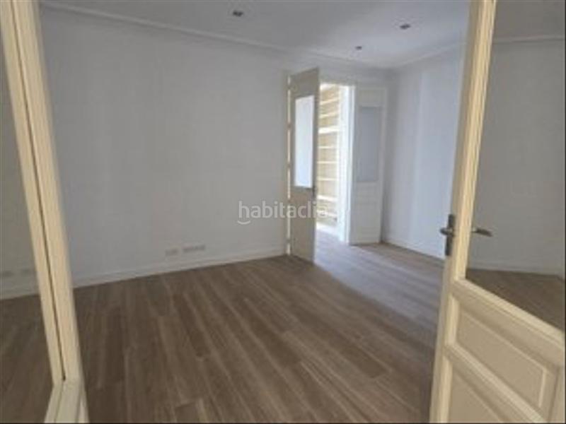 Foto 4981d6af-981d-4868-8030-aa51a51f2f02. Alquiler piso  exterior, recién reformado, cocina equipada casa sin amueblar en Madrid