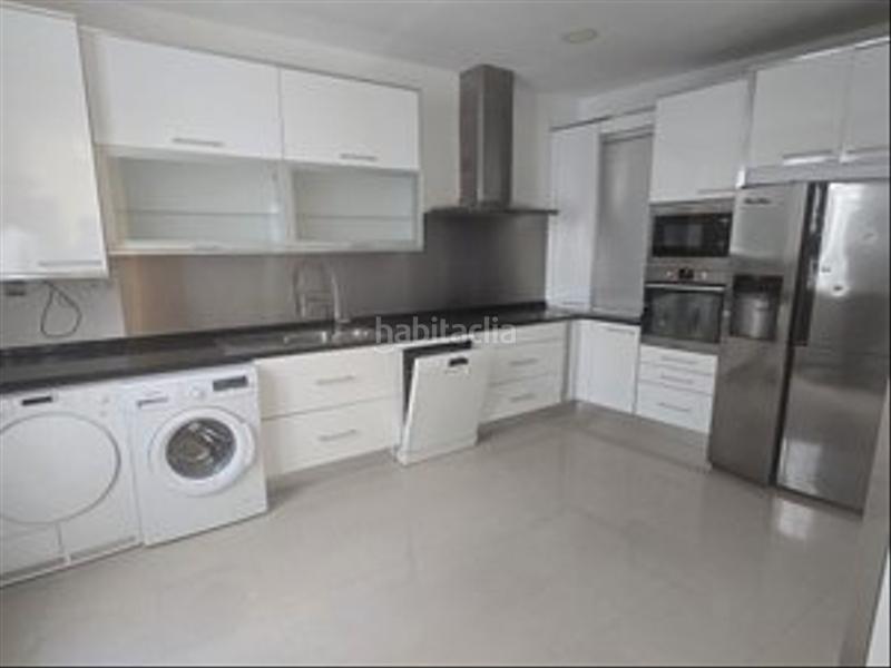 Foto ba42b561-b00c-4d83-b90a-37c4c99398ac. Alquiler piso  exterior, recién reformado, cocina equipada casa sin amueblar en Madrid