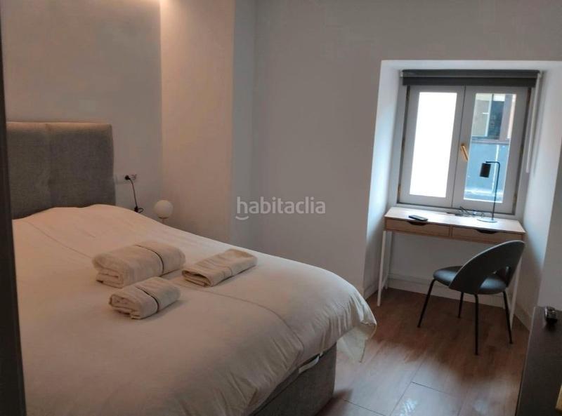 Foto 4e5bcab3-fff2-45a0-8ad9-7bb5ec8f3994. Pis amb calefacció a Cortes-Huertas Madrid