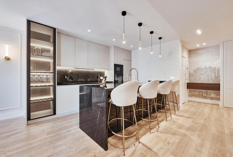 Foto bb7b590d-847d-40b9-98b0-99bcfec2d1cb. Appartement avec chauffage parking dans Castellana Madrid