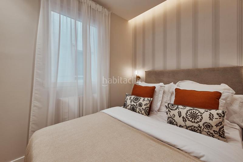 Foto 123b5fa9-8218-4e41-8ab8-b300bcdbacb3. Piso precioso piso recien reformando, completamente amueblado y equipado en Madrid