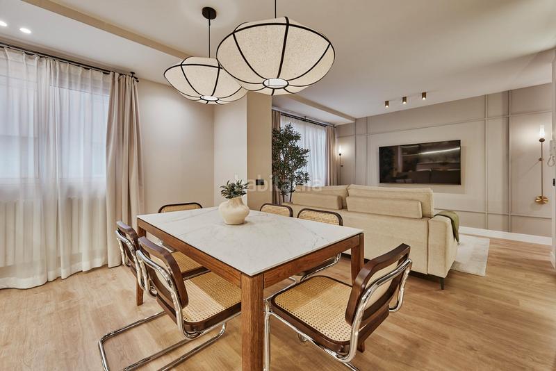 Foto b2715faa-641d-4ef9-91d7-f484418086a6. Flat with heating in Lista Madrid