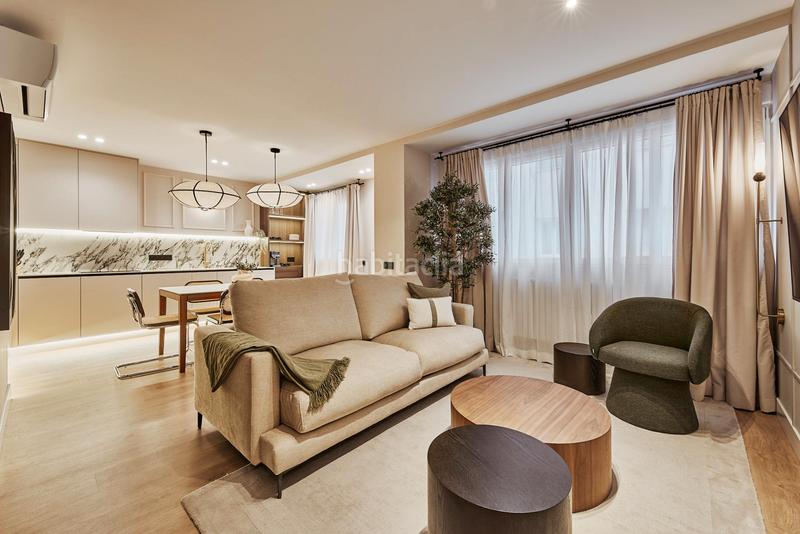 Foto db1f7b51-cc87-4f52-b37d-19cb6266c850. Flat with heating in Lista Madrid